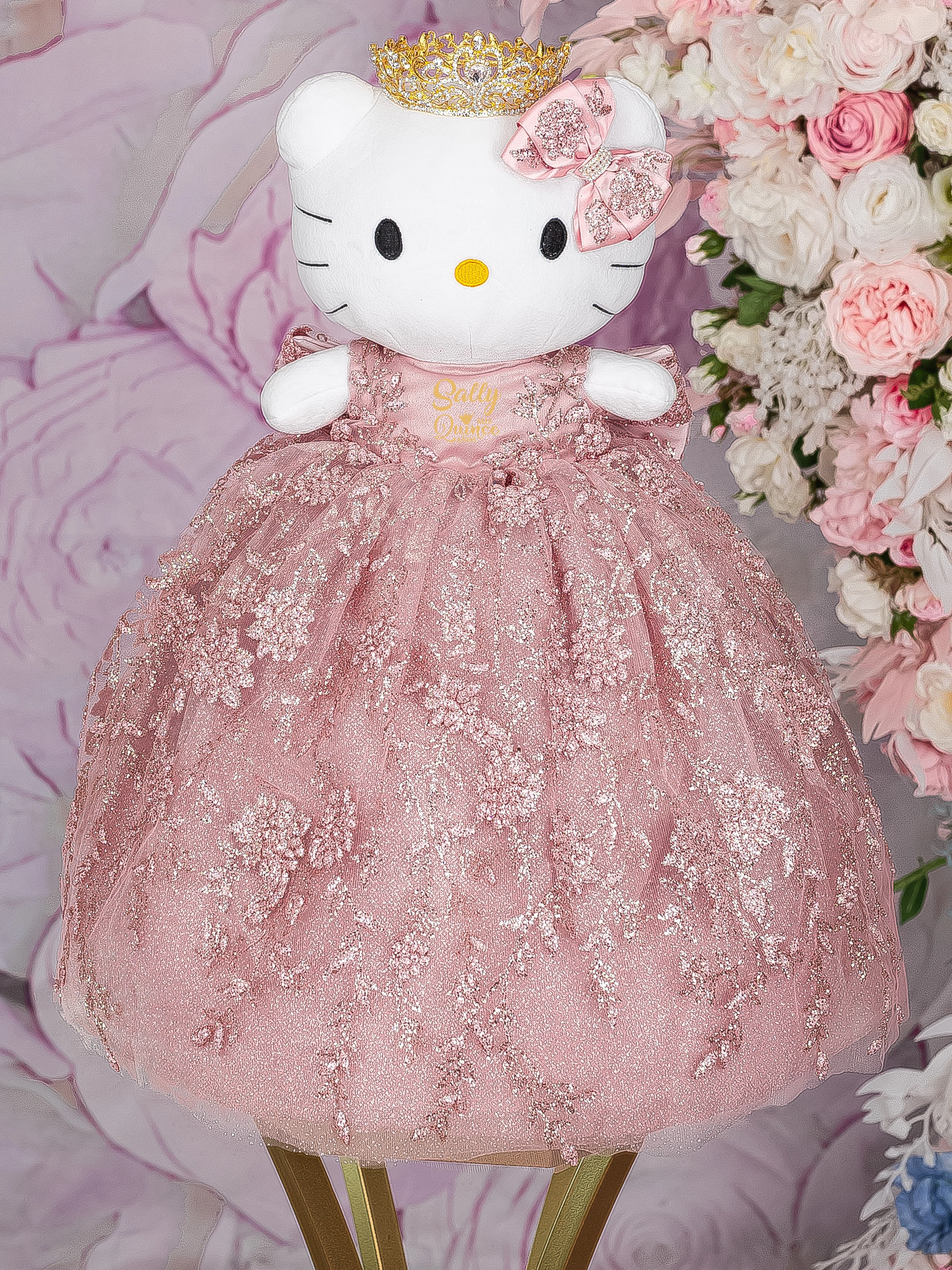 Oro rosa Quinceanera pillows set and Kitty